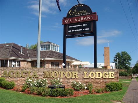 acacia motor inn coonabarabran.